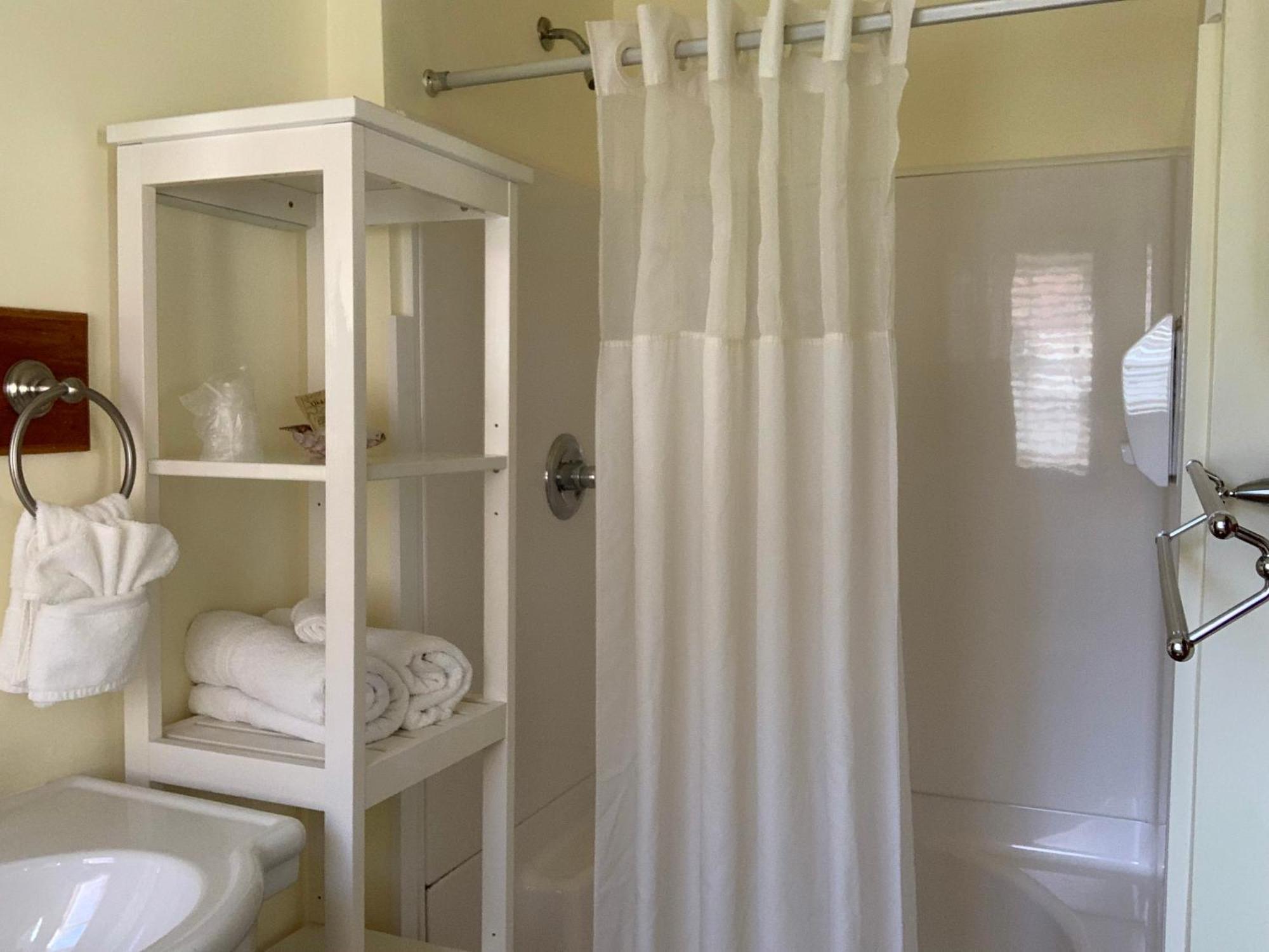 Cape Pines Motel บักซ์ตัน ภายนอก รูปภาพ