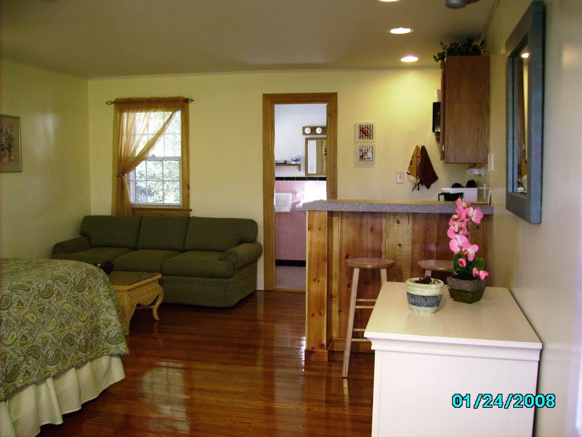 Cape Pines Motel บักซ์ตัน ภายนอก รูปภาพ