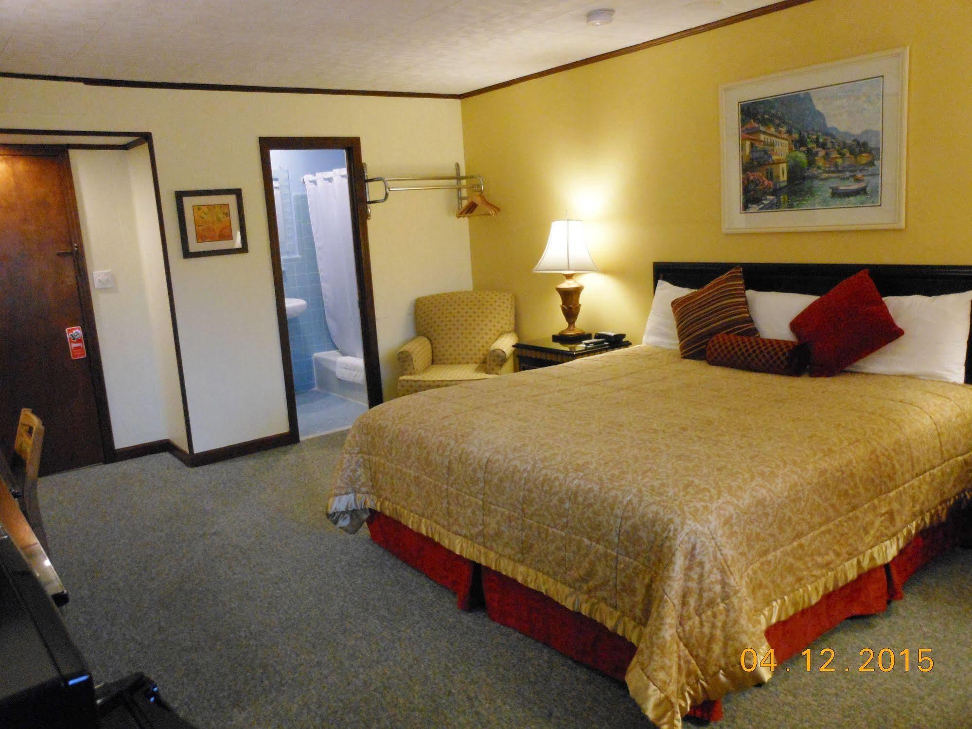 Cape Pines Motel บักซ์ตัน ภายนอก รูปภาพ
