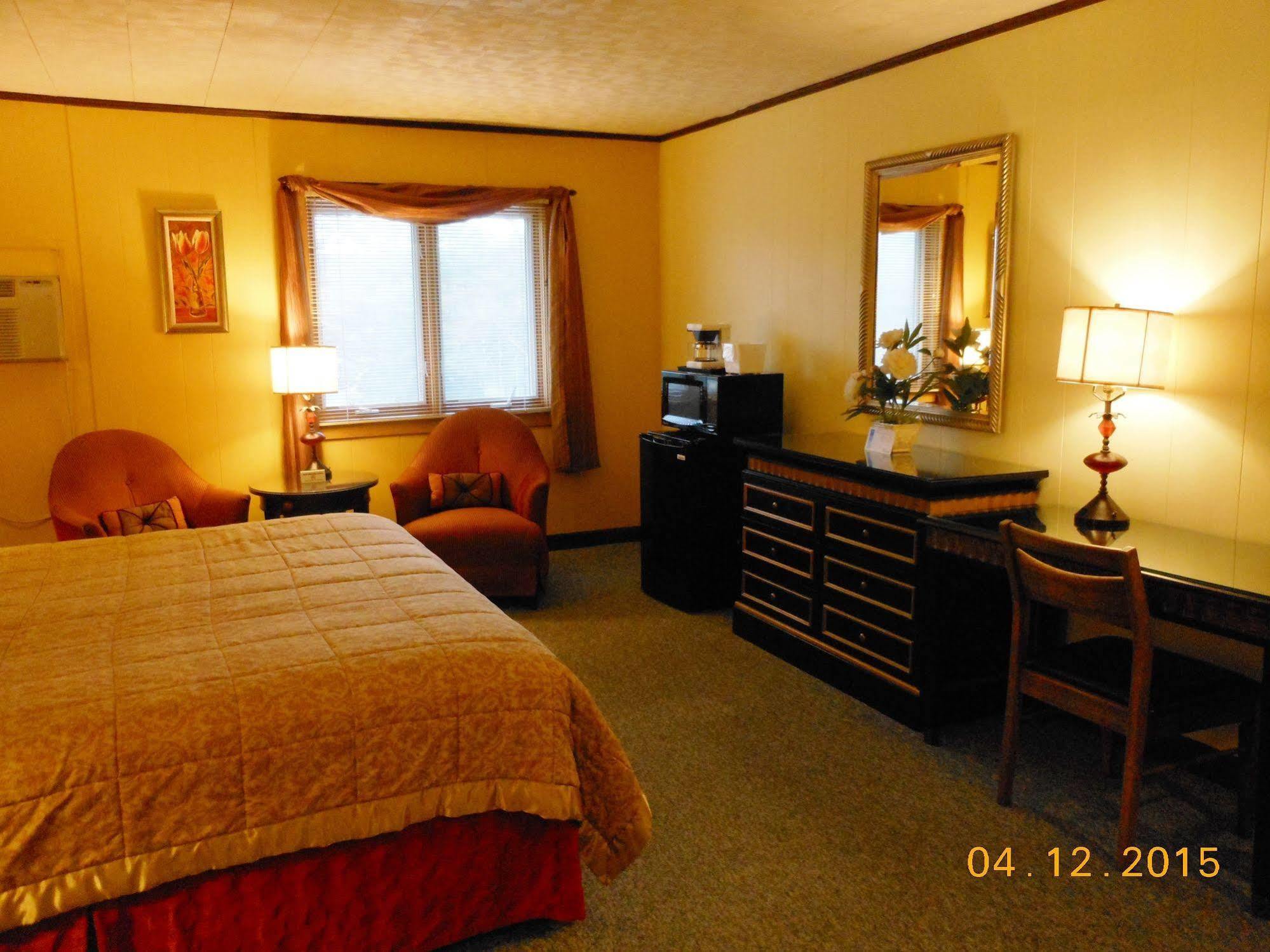 Cape Pines Motel บักซ์ตัน ภายนอก รูปภาพ
